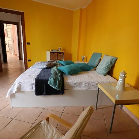 La Casa Di Wanda A Con Terrazza Tatil Evi Otranto